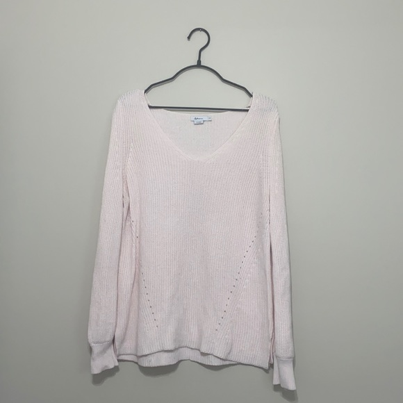 Reitmans V neck sweater - Picture 1 of 3